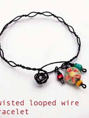 wirebraceletblackdaisy.jpg